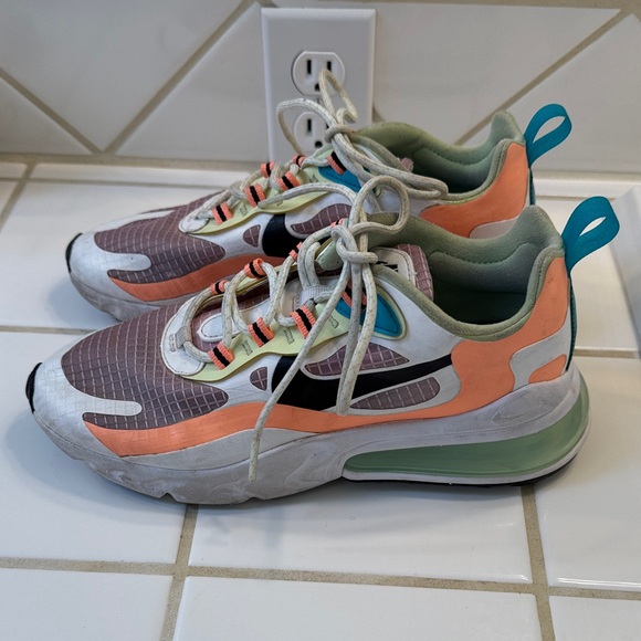 Women’s Airmax 270 reacts in translucent pink size 7 - Picture 1 of 7